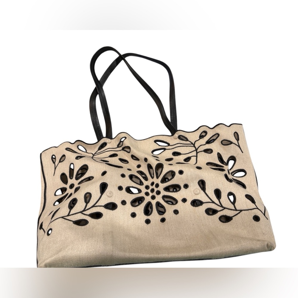 Chloe Elegant Floral Cutout Beige Tote Bag